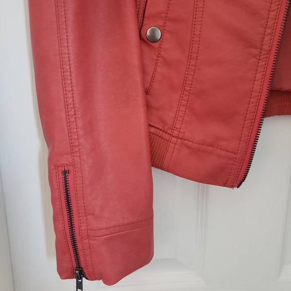 American Rag Cropped Leather Jacket - Picture 4 of 5